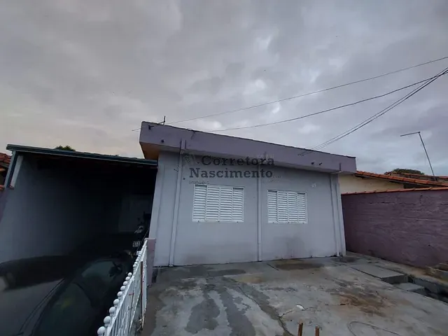 Casa com 200m² 3 quartos e 2 banheiros, à venda, no bairro Conjunto São Benedito em Jacareí