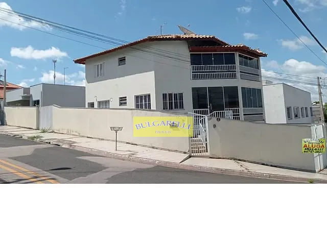 Casa com 380m² 3 quartos e 3 banheiros, para alugar, no bairro Jardim Bandeirantes em Louveira