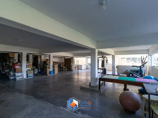 Casa com 1787m² 6 quartos e 8 banheiros, à venda, no bairro Guarapiranga em São Paulo