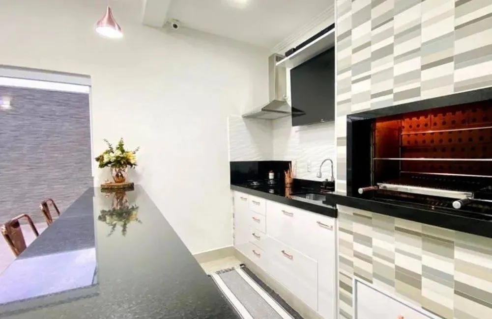 Casa, 4 quartos, 230 m² - Foto 11