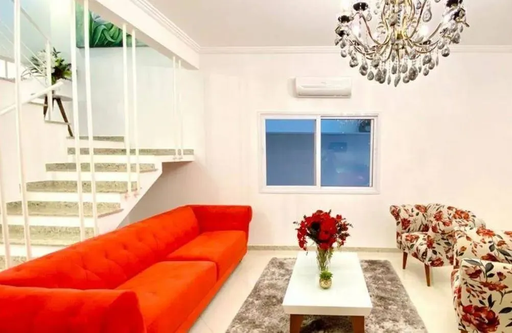 Casa, 4 quartos, 230 m² - Foto 1