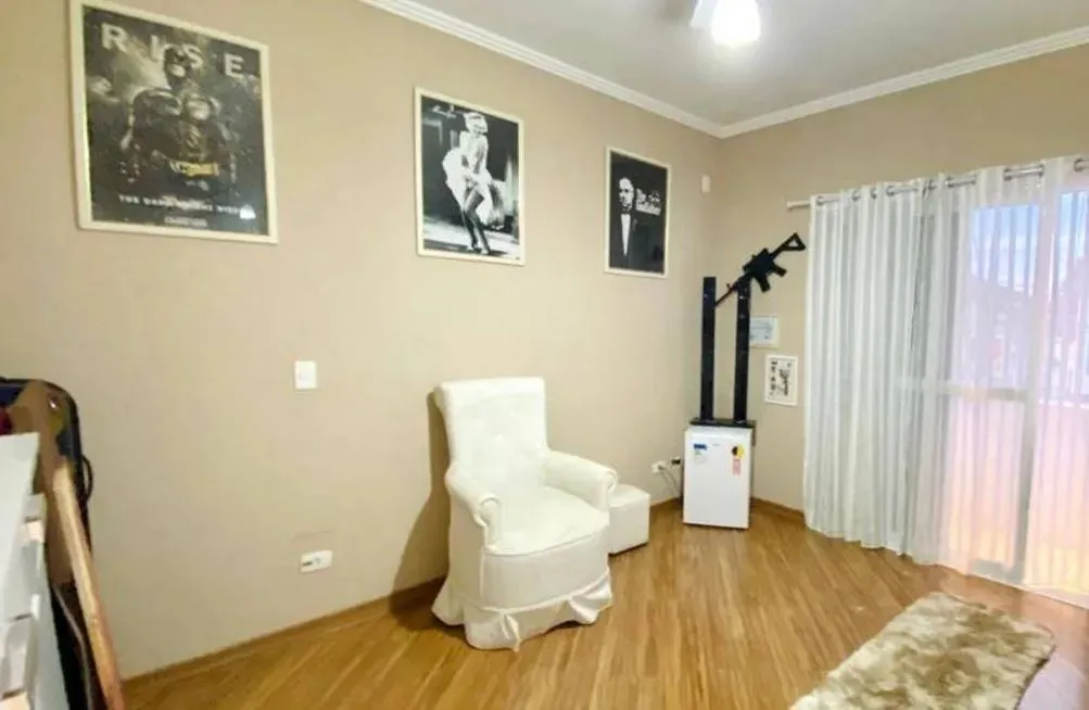 Casa, 4 quartos, 230 m² - Foto 19