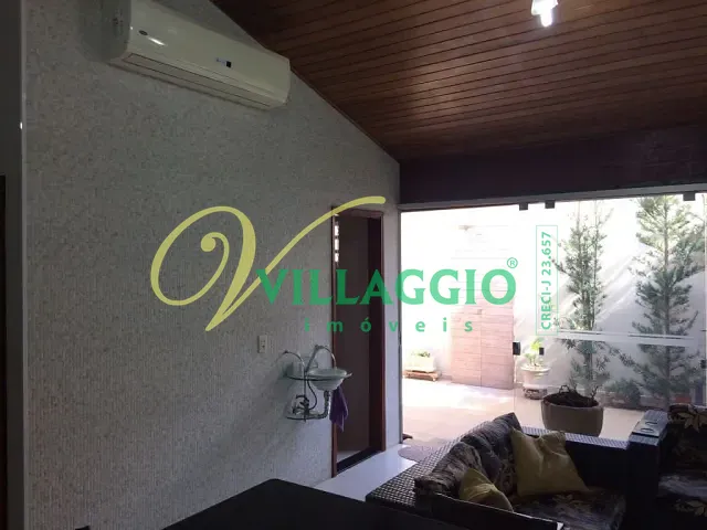 Casa com 200m² 2 quartos e 3 banheiros, à venda, no bairro Parque das Aroeiras em São José do Rio Preto