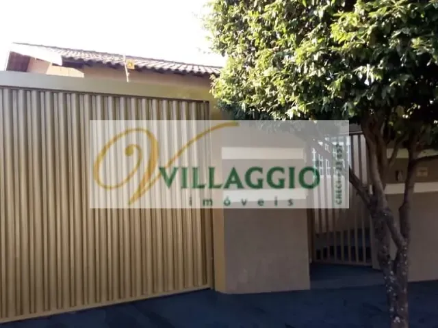 Casa com 200m² 2 quartos e 3 banheiros, à venda, no bairro Parque das Aroeiras em São José do Rio Preto