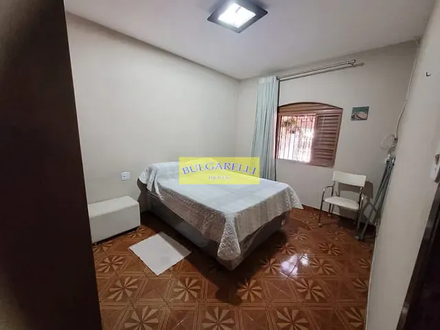 Casa com 200m² 2 quartos e 1 banheiro, à venda, no bairro Jardim Pacaembu em Jundiaí