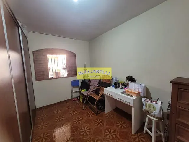 Casa com 200m² 2 quartos e 1 banheiro, à venda, no bairro Jardim Pacaembu em Jundiaí