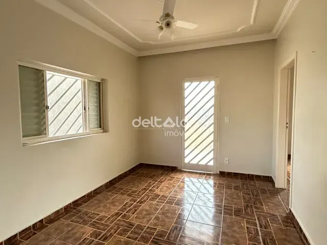 Casa com 234m² 3 quartos e 2 banheiros, à venda, no bairro Serra Verde (Venda Nova) em Belo Horizonte