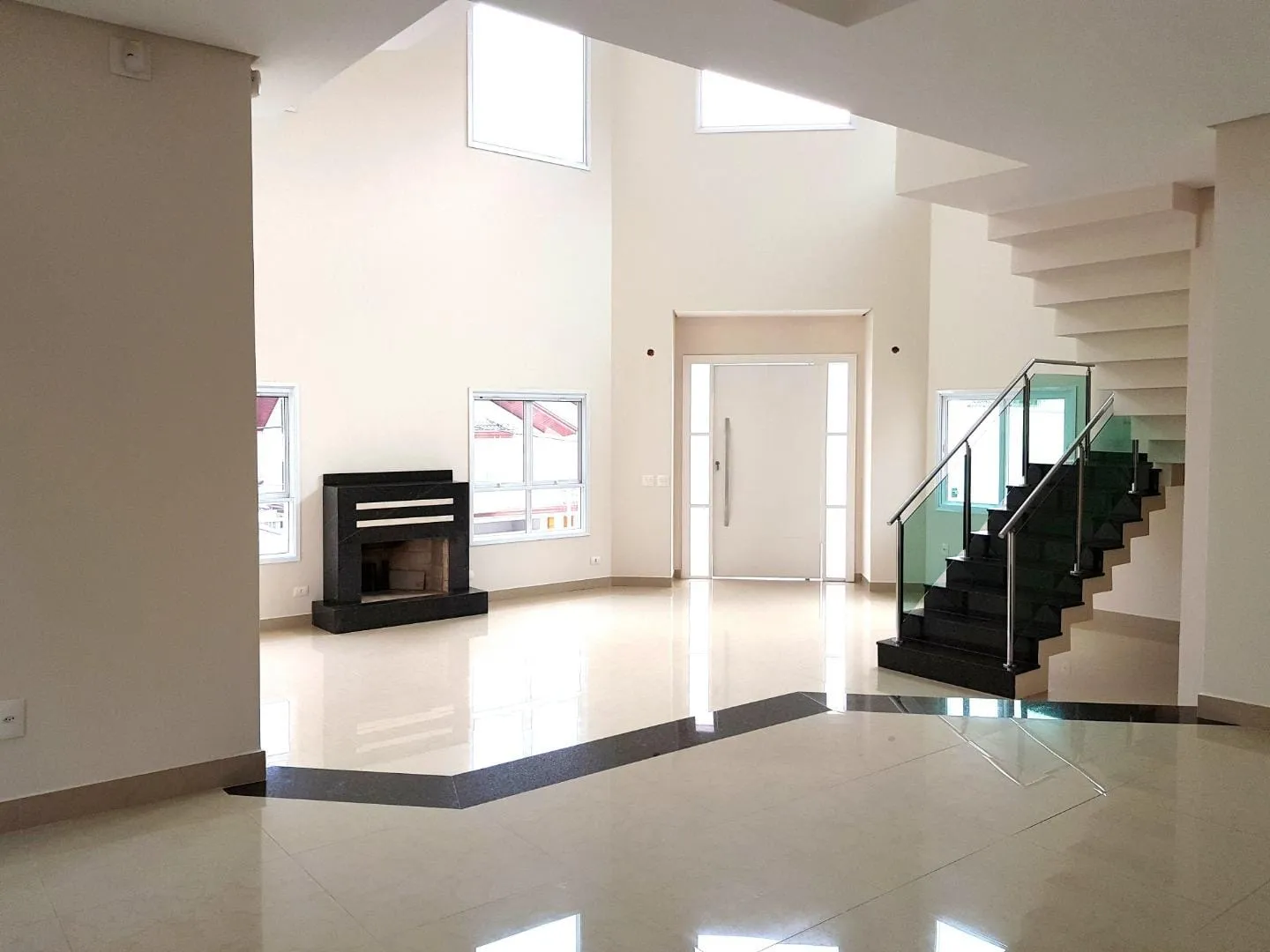 Casa, 5 quartos, 450 m² - Foto 1