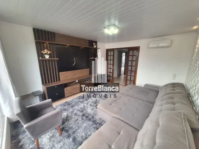 Casa com 490m² 3 quartos e 3 banheiros, à venda, no bairro Oficinas em Ponta Grossa