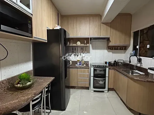 Casa 3 quartos e 3 banheiros, à venda, no bairro Serra Verde (Venda Nova) em Belo Horizonte