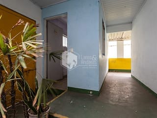 Foto do Casa-Casa tipo para venda e locação em Jardim D'Abril com 5 quartos, sendo 4 suítes, 378m²