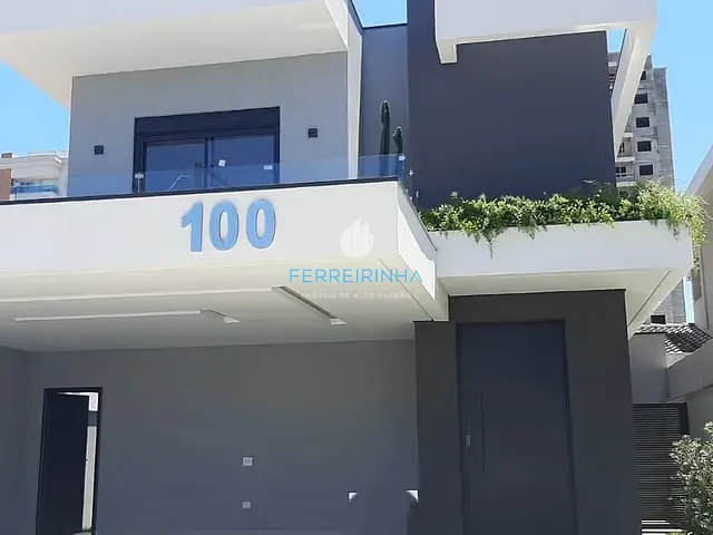 Casa com 250m² 4 quartos e 2 banheiros, à venda, no bairro Urbanova em São José dos Campos
