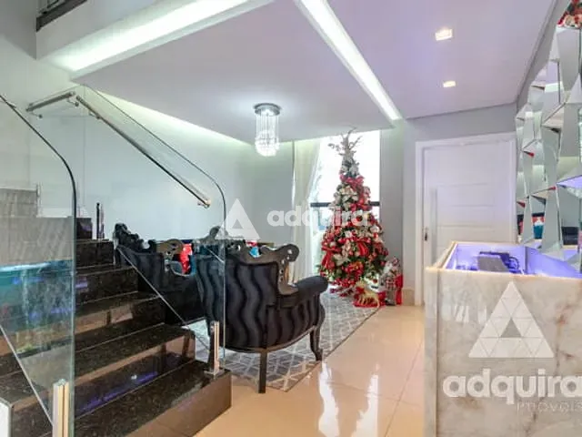 Casa com 370m² 3 quartos e 5 banheiros, à venda, no bairro Jardim Carvalho em Ponta Grossa