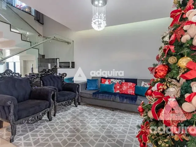 Casa com 370m² 3 quartos e 5 banheiros, à venda, no bairro Jardim Carvalho em Ponta Grossa