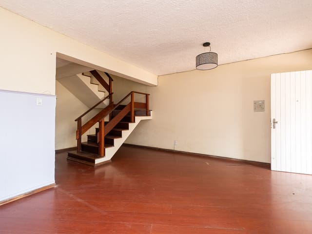 Casa 3 quartos e 2 banheiros, à venda, no bairro Laranjal em Pelotas