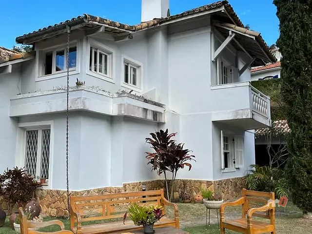 Casa 4 quartos e 3 banheiros, à venda, no bairro Itaipava em Petrópolis