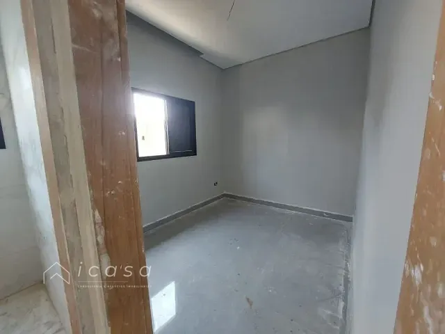 Casa com 250m² 3 quartos e 3 banheiros, à venda, no bairro Jardim Jacinto em Jacareí