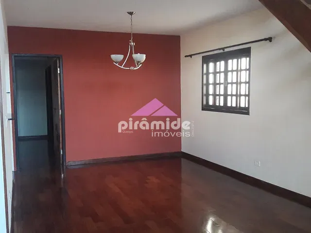 Casa com 250m² 3 quartos e 3 banheiros, à venda, no bairro Jardim das Indústrias em São José dos Campos