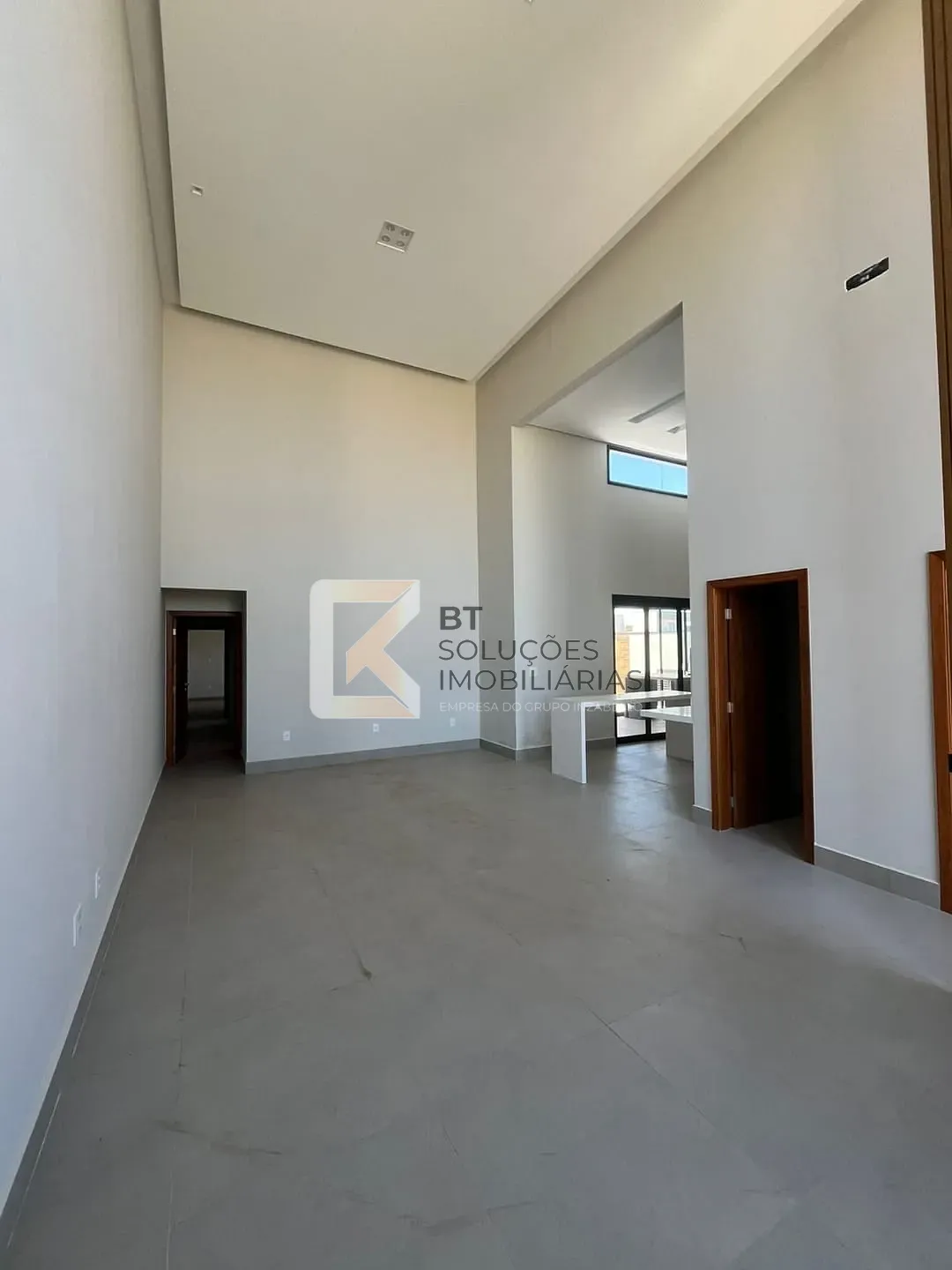 Casa, 3 quartos, 189 m² - Foto 2