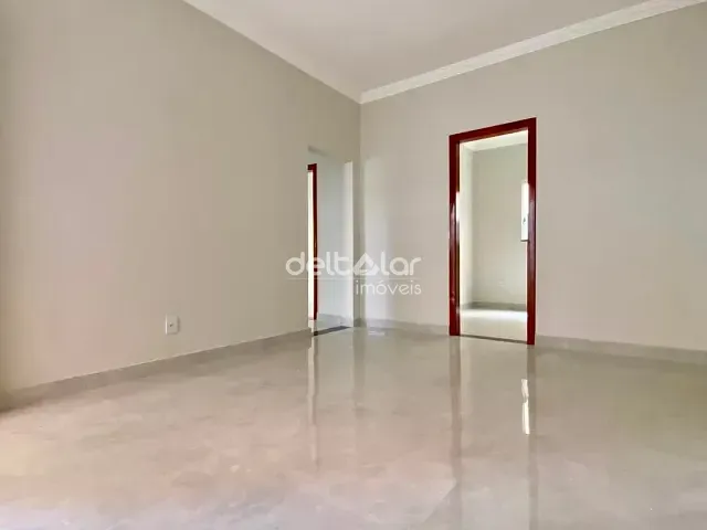 Casa com 100m² 3 quartos e 1 banheiro, à venda, no bairro Europa em Belo Horizonte