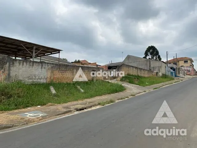 Casa com 515m² 3 quartos e 1 banheiro, à venda, no bairro Contorno em Ponta Grossa