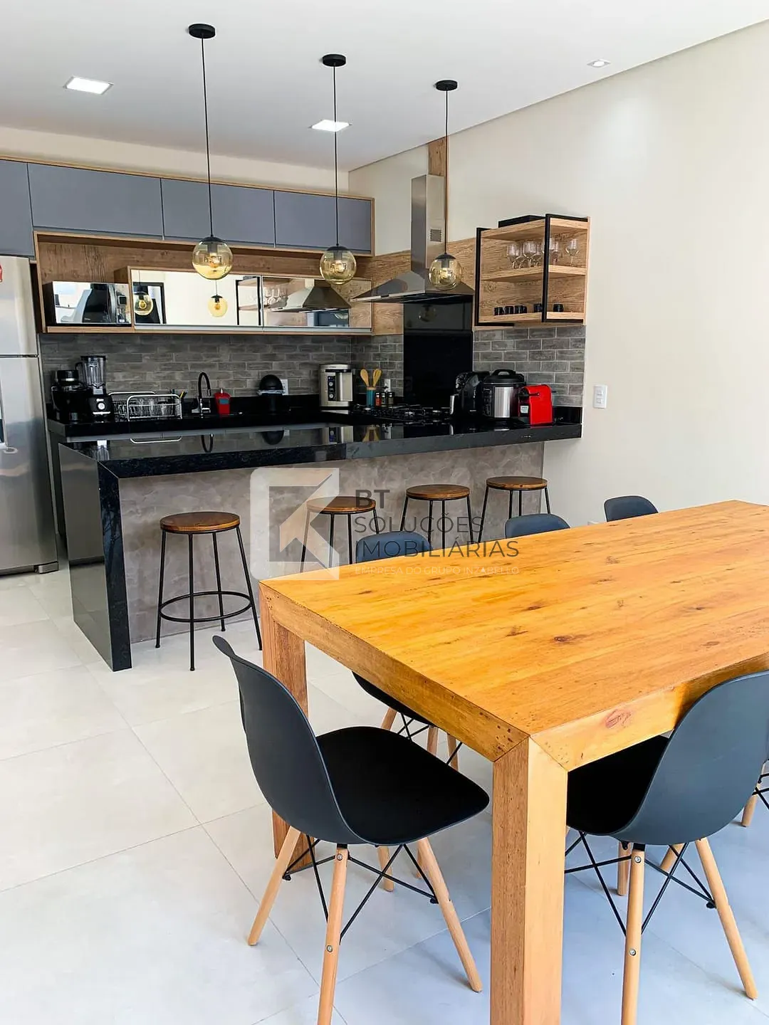Casa, 3 quartos, 142 m² - Foto 1