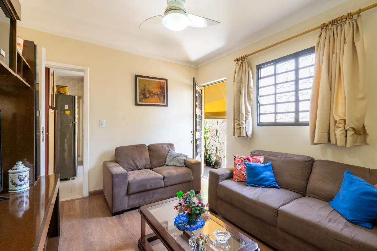Casa para venda em Jardim das Palmas com 3 quartos, 168m²