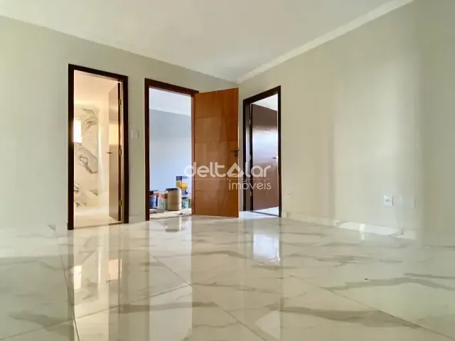 Casa com 120m² 3 quartos e 2 banheiros, à venda, no bairro Europa em Belo Horizonte