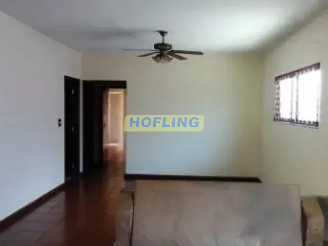Casa com 430m² 3 quartos e 2 banheiros, à venda ou para alugar, no bairro Vila Operária em Rio Claro