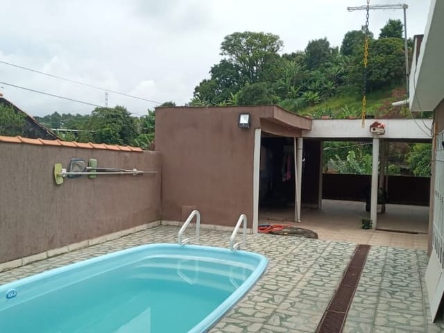 Casa com 377m² 2 quartos e 3 banheiros, à venda, no bairro Jardim Piatã A em Mogi das Cruzes