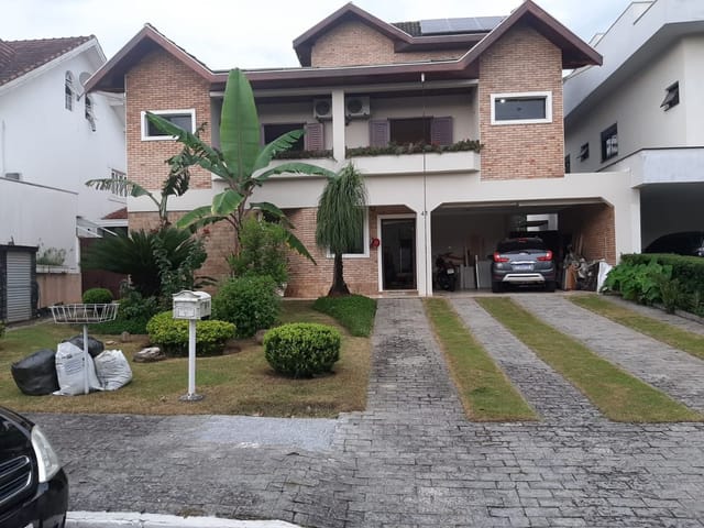 Casa com 447m² 3 quartos e 4 banheiros, à venda, no bairro Conjunto Residencial Esplanada do Sol em São José dos Campos