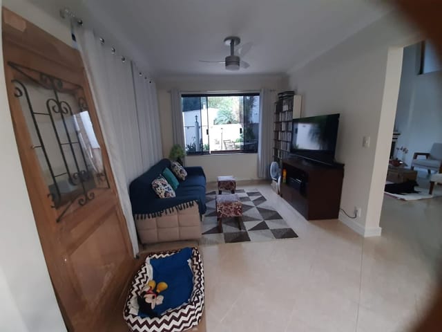 Casa com 447m² 3 quartos e 4 banheiros, à venda, no bairro Conjunto Residencial Esplanada do Sol em São José dos Campos