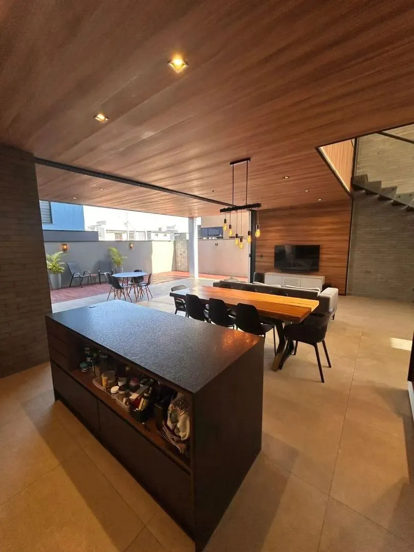 Casa, 3 quartos, 216 m² - Foto 9