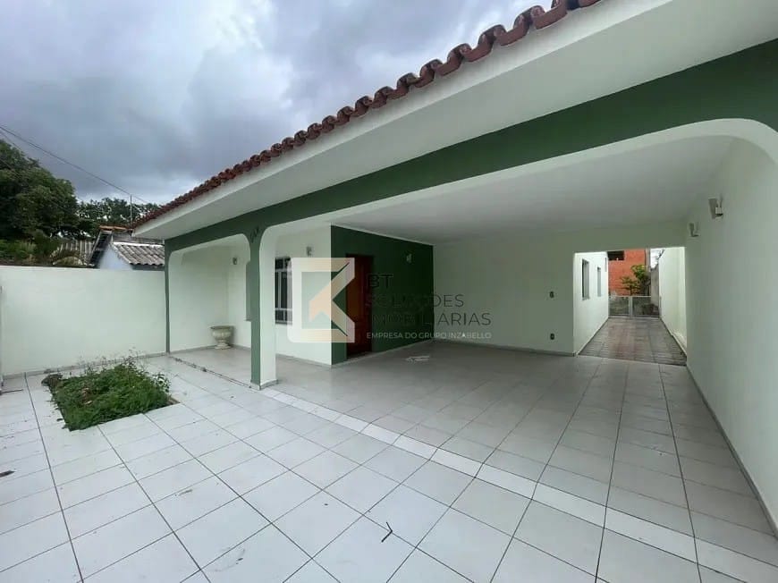 Casa, 4 quartos, 230 m² - Foto 2
