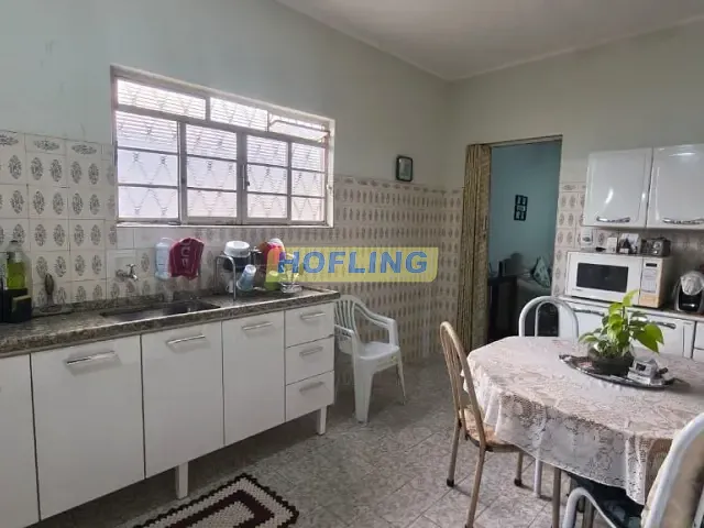 Casa com 280m² 5 quartos e 1 banheiro, à venda, no bairro Vila Indaiá em Rio Claro