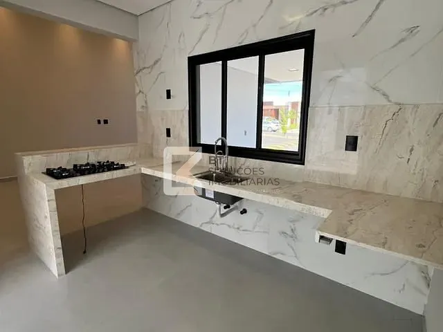 Casa com 200m² 3 quartos e 4 banheiros, à venda, no bairro Vila Rubens em Indaiatuba