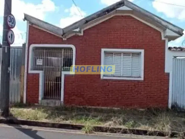 Casa com 251m², à venda, no bairro Centro em Rio Claro