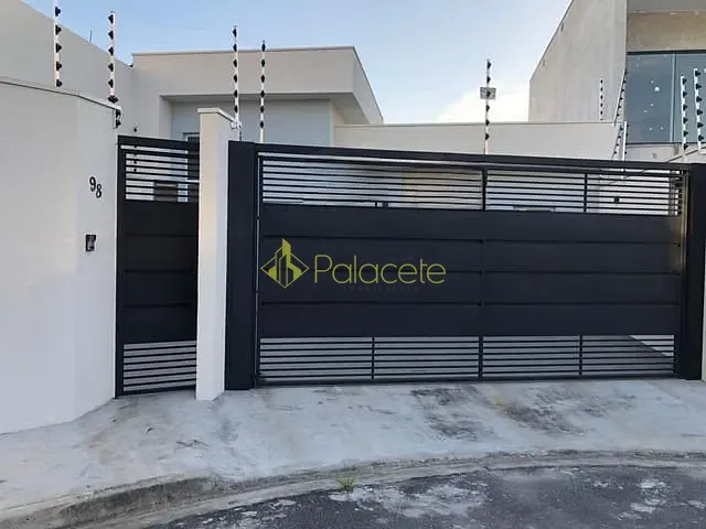 Casa 3 quartos e 1 banheiro, à venda, no bairro Loteamento Santa Clara em Pindamonhangaba