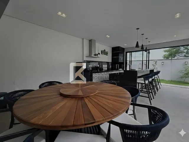 Casa com 202m² 3 quartos e 4 banheiros, à venda, no bairro Vila Rubens em Indaiatuba