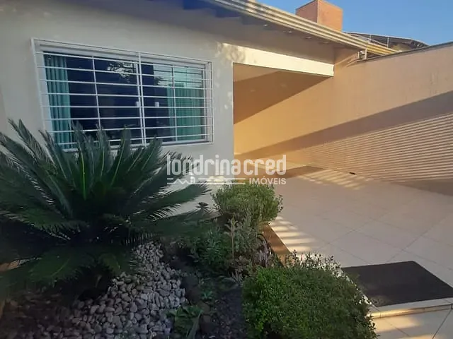 Casa com 180m² 3 quartos e 3 banheiros, à venda, no bairro San Fernando em Londrina