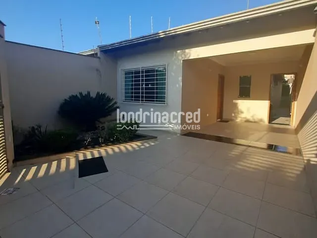 Casa com 180m² 3 quartos e 3 banheiros, à venda, no bairro San Fernando em Londrina