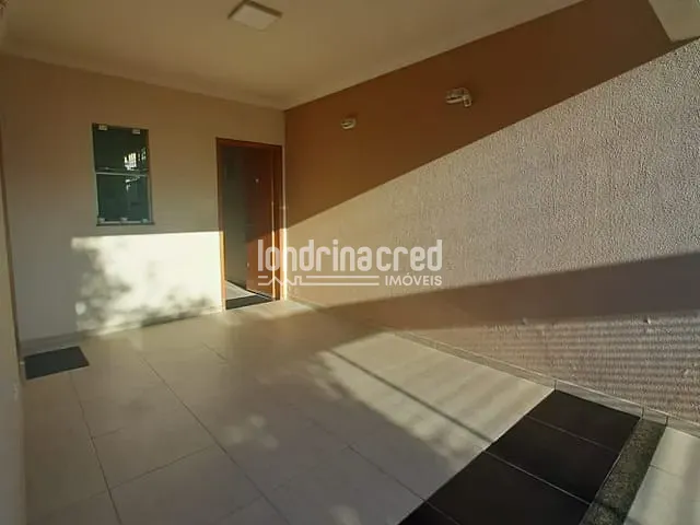 Casa com 180m² 3 quartos e 3 banheiros, à venda, no bairro San Fernando em Londrina