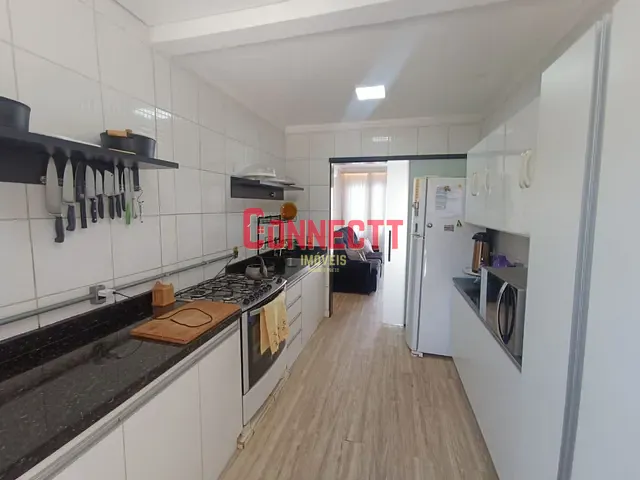 Casa com 160m² 2 quartos e 2 banheiros, à venda, no bairro Jardim Cristo Redentor em Ribeirão Preto