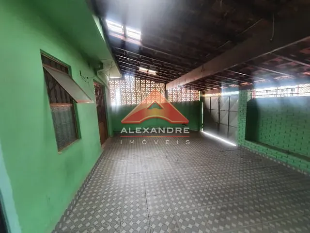 Casa com 161m² 3 quartos e 2 banheiros, à venda, no bairro Vila Industrial em São José dos Campos