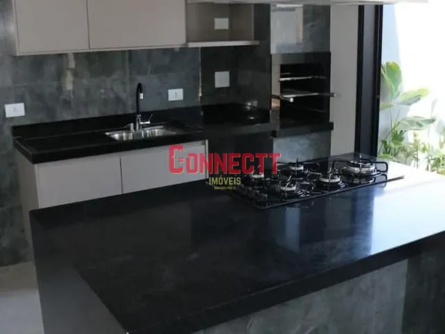 Casa com 273m² 3 quartos e 5 banheiros, para alugar, no bairro Quinta da Boa Vista em Ribeirão Preto