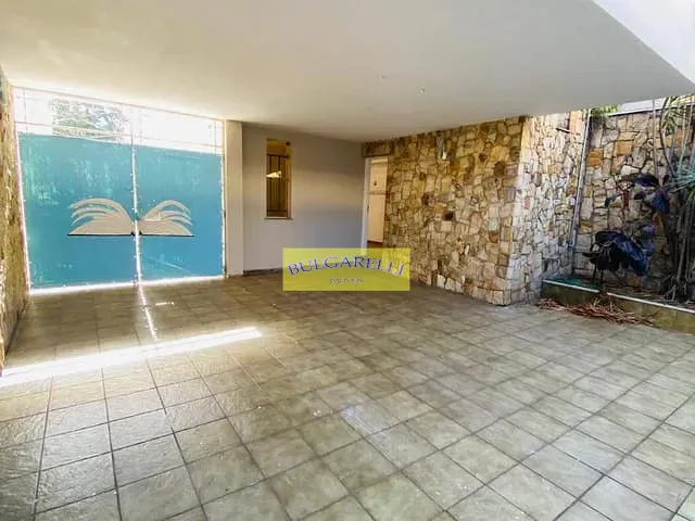 Casa com 480m², para alugar, no bairro Jardim Pitangueiras I em Jundiaí