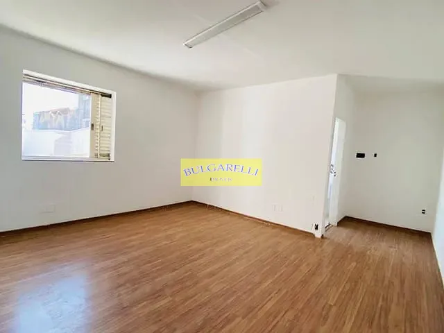Casa com 480m², para alugar, no bairro Jardim Pitangueiras I em Jundiaí