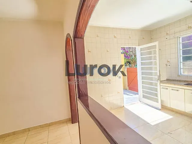 Casa com 385m² 3 quartos e 2 banheiros, à venda, no bairro Vila São Cristóvão em Valinhos