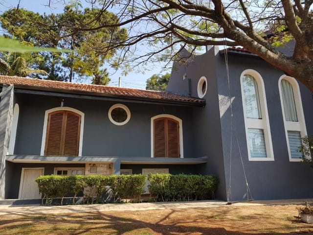 Casa com 1494m² 6 quartos e 7 banheiros, à venda, no bairro Granja Viana em Cotia