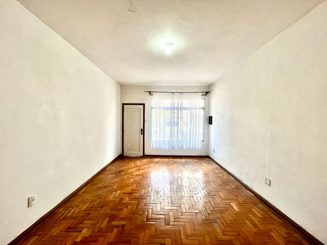 Casa com 132m² 3 quartos e 2 banheiros, à venda, no bairro Centro em Pelotas